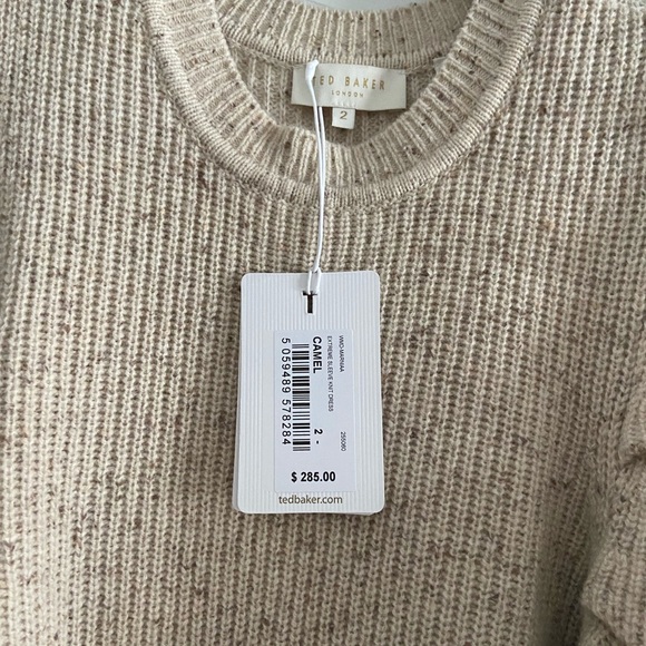 Beautiful dress, with tag, worn only for pictures , new condition - Picture 4 of 6